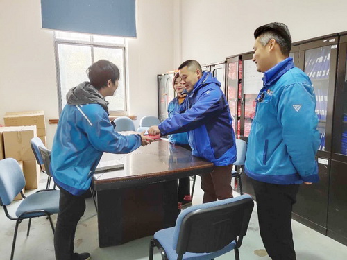 生产保证部举办实习生欢送会
