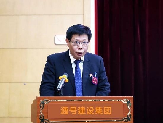老总干书记_鸿星尔克老总图片(2)