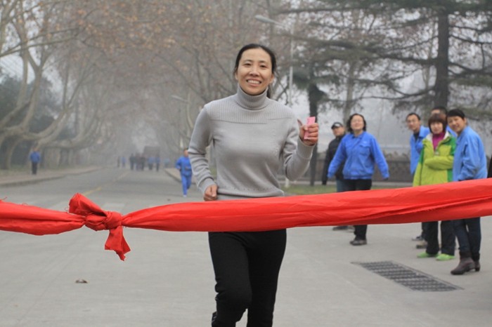 迎新年长跑活动