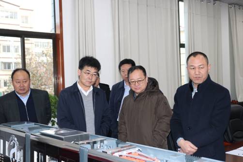 新疆阿勒泰地区交通局领导调研考察天水有轨电车项目