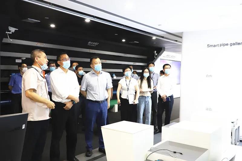 中国通号总裁徐宗祥到通号万全公司调研