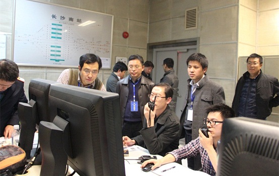 横跨东西观卧龙——沪昆高铁建设工地见闻之十 “二炮”威震长沙南