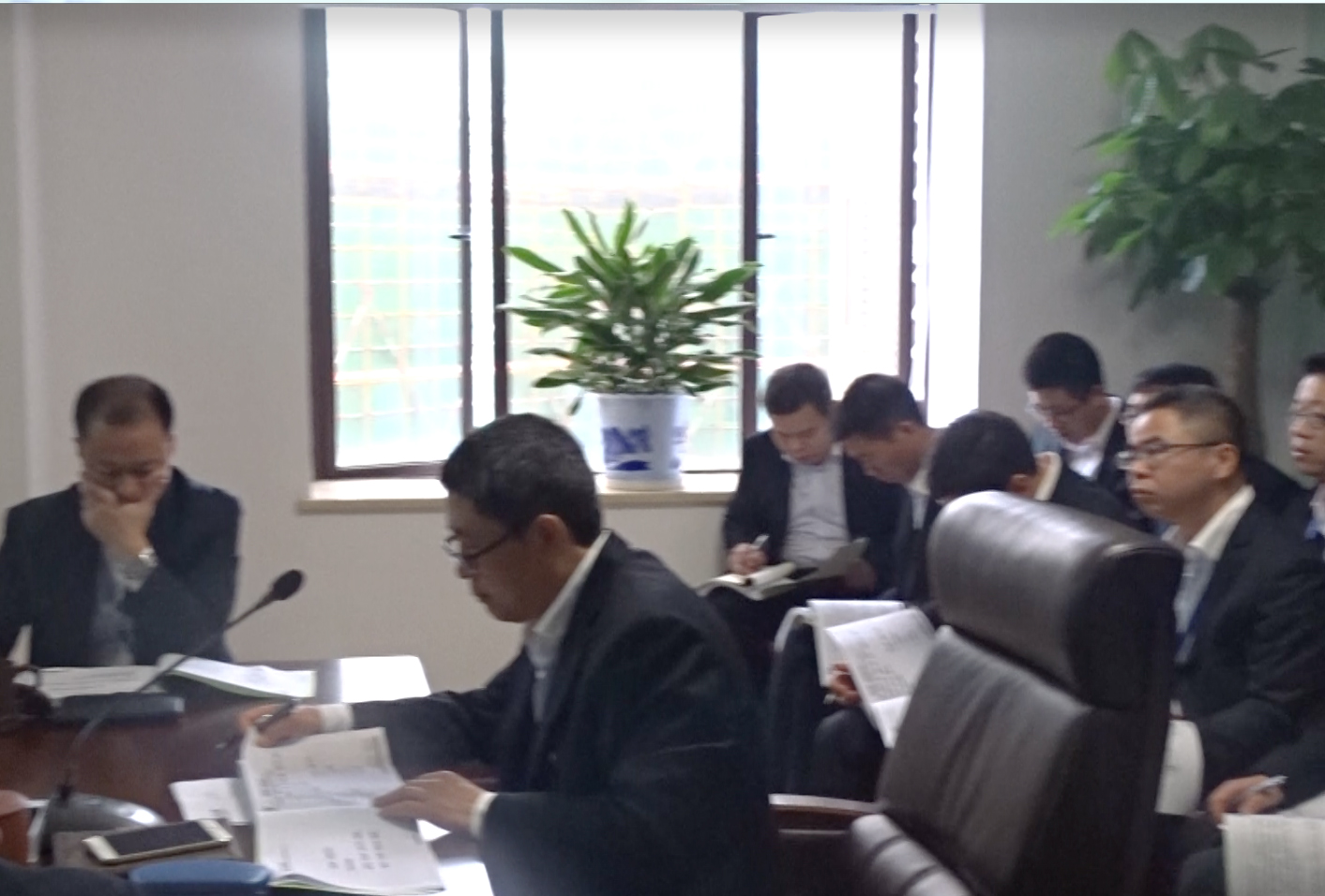 让别样的党委中心组集中学习激荡公司创业之路
